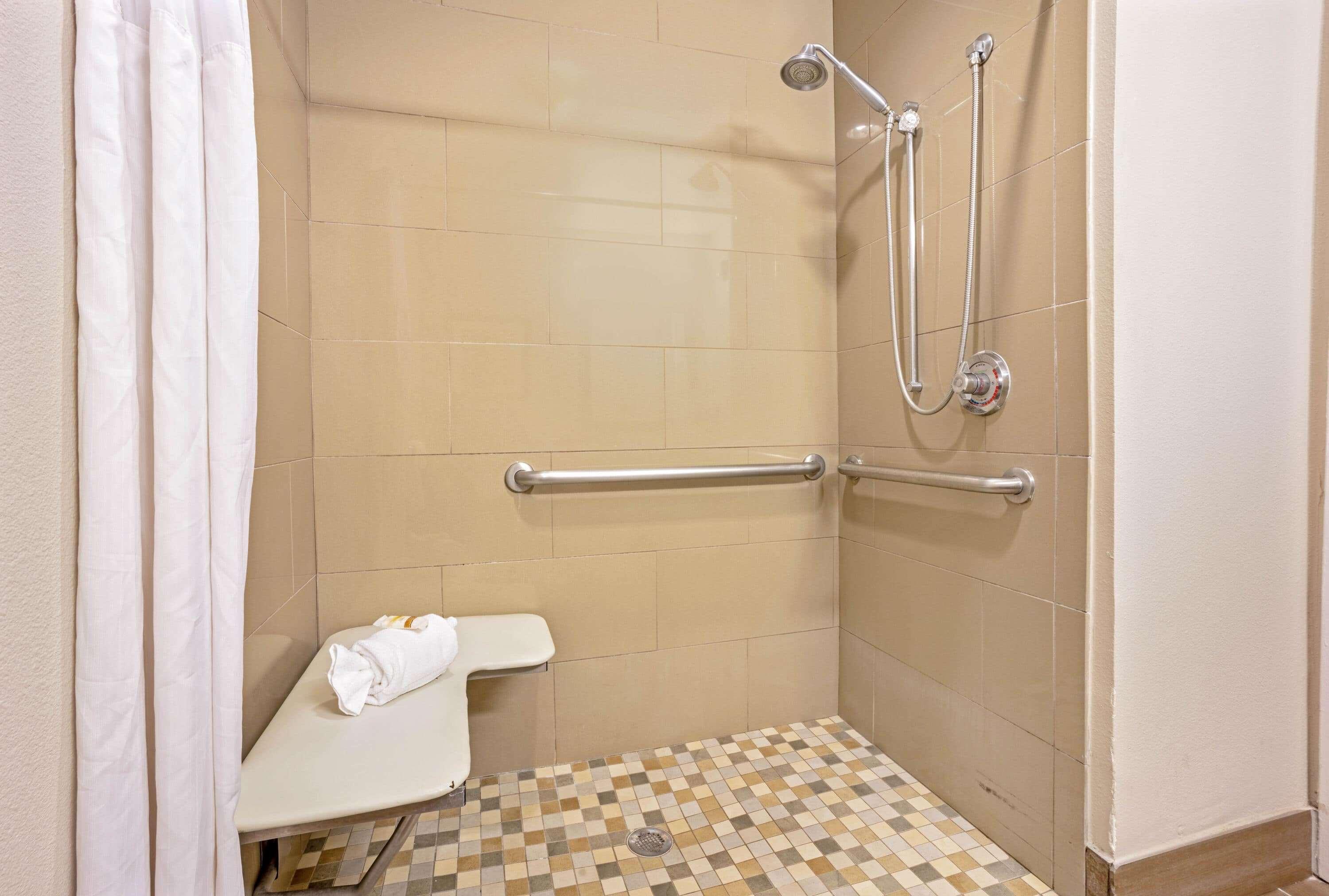 La Quinta Inn & Suites By Wyndham The Woodlands Spring Экстерьер фото