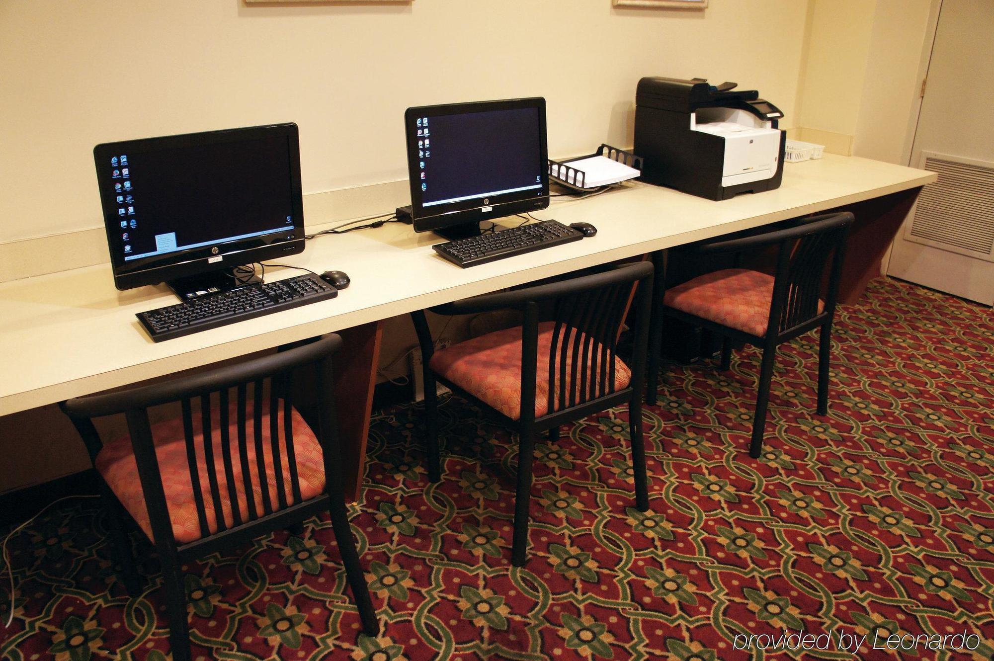 La Quinta Inn & Suites By Wyndham The Woodlands Spring Экстерьер фото