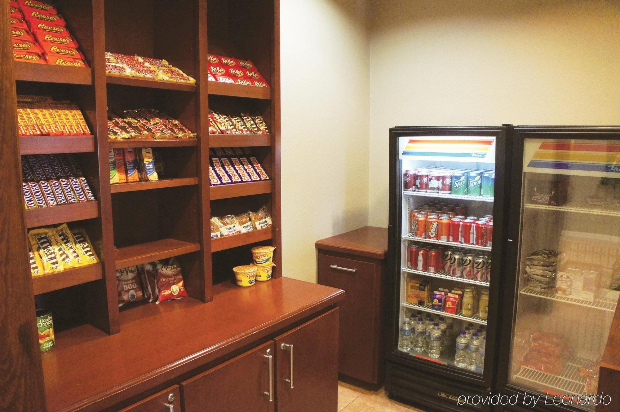 La Quinta Inn & Suites By Wyndham The Woodlands Spring Экстерьер фото