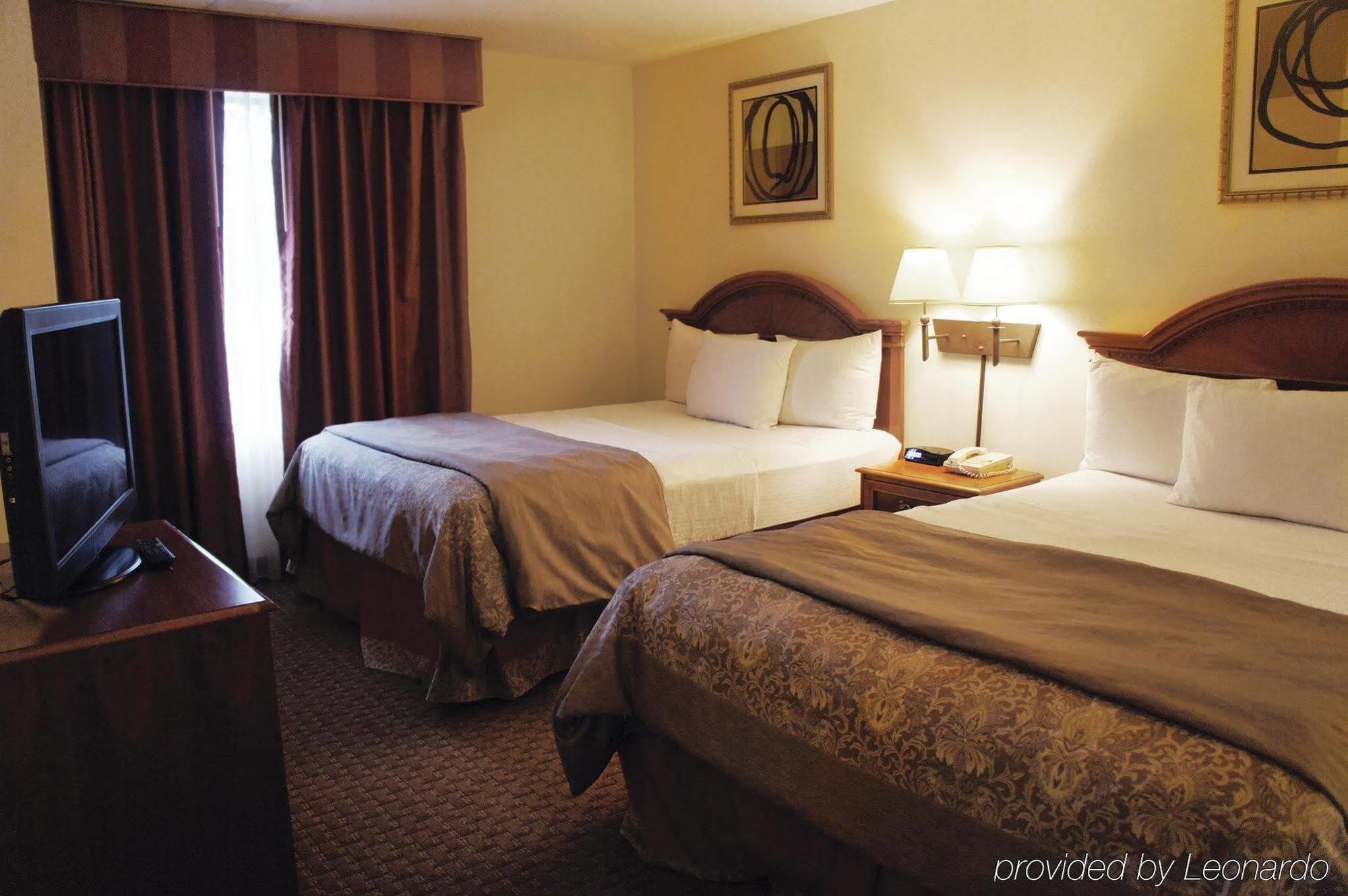 La Quinta Inn & Suites By Wyndham The Woodlands Spring Экстерьер фото